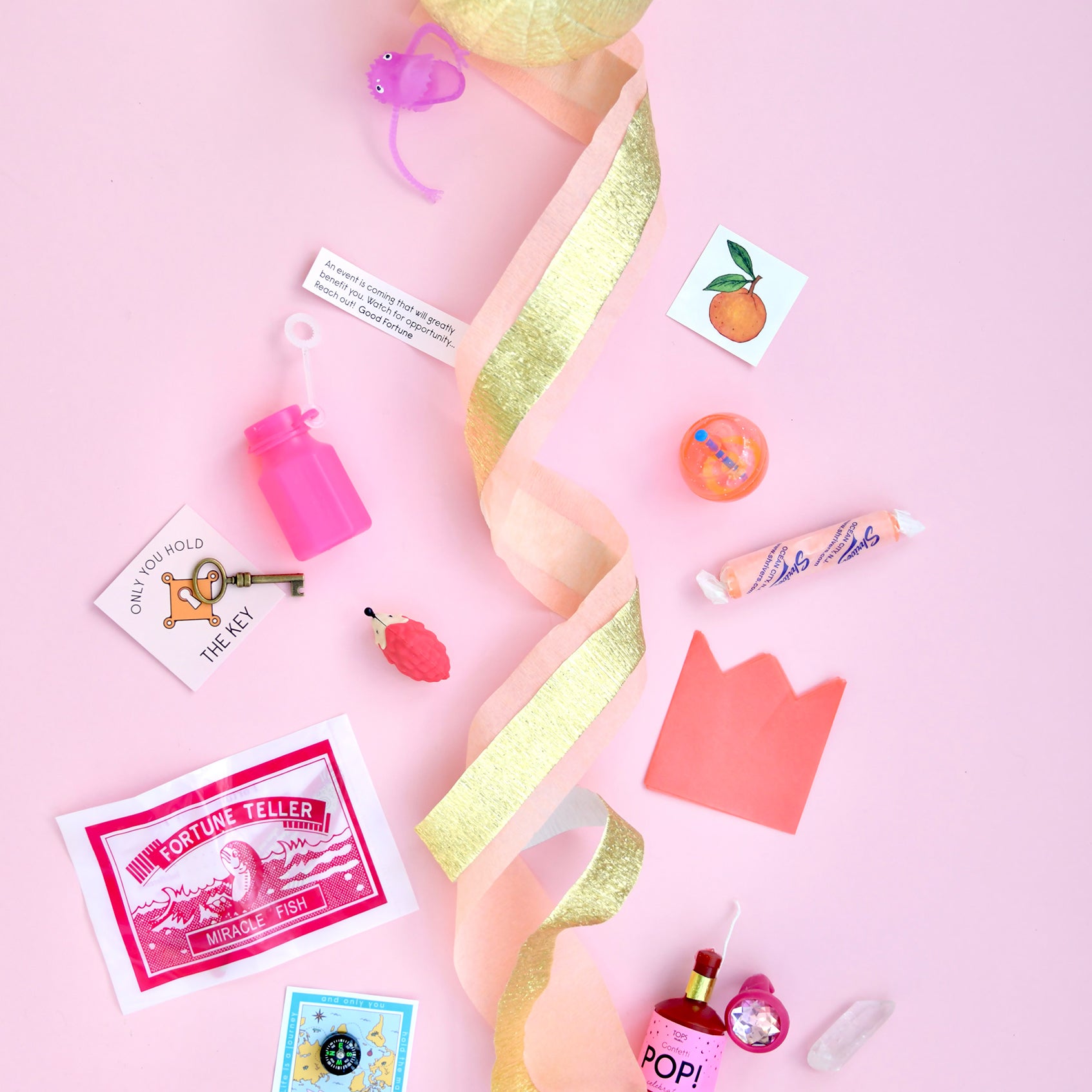 Deluxe Surprize Ball Gold Metallic