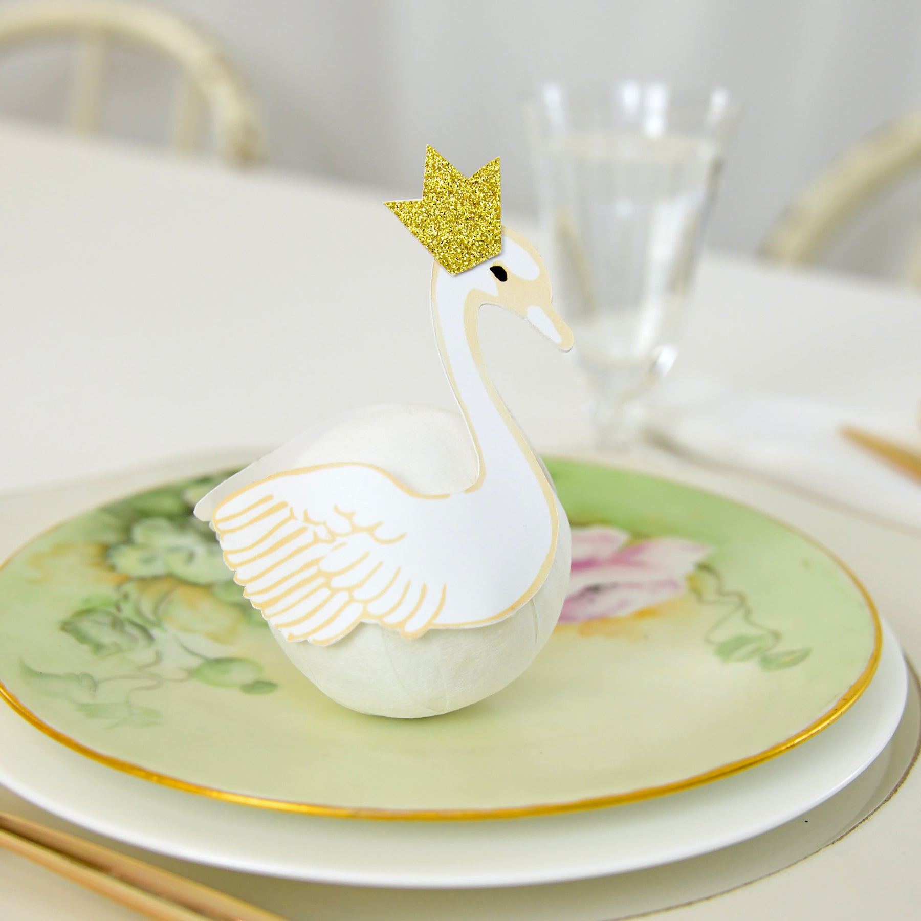 Mini Surprise Ball Royal Swan