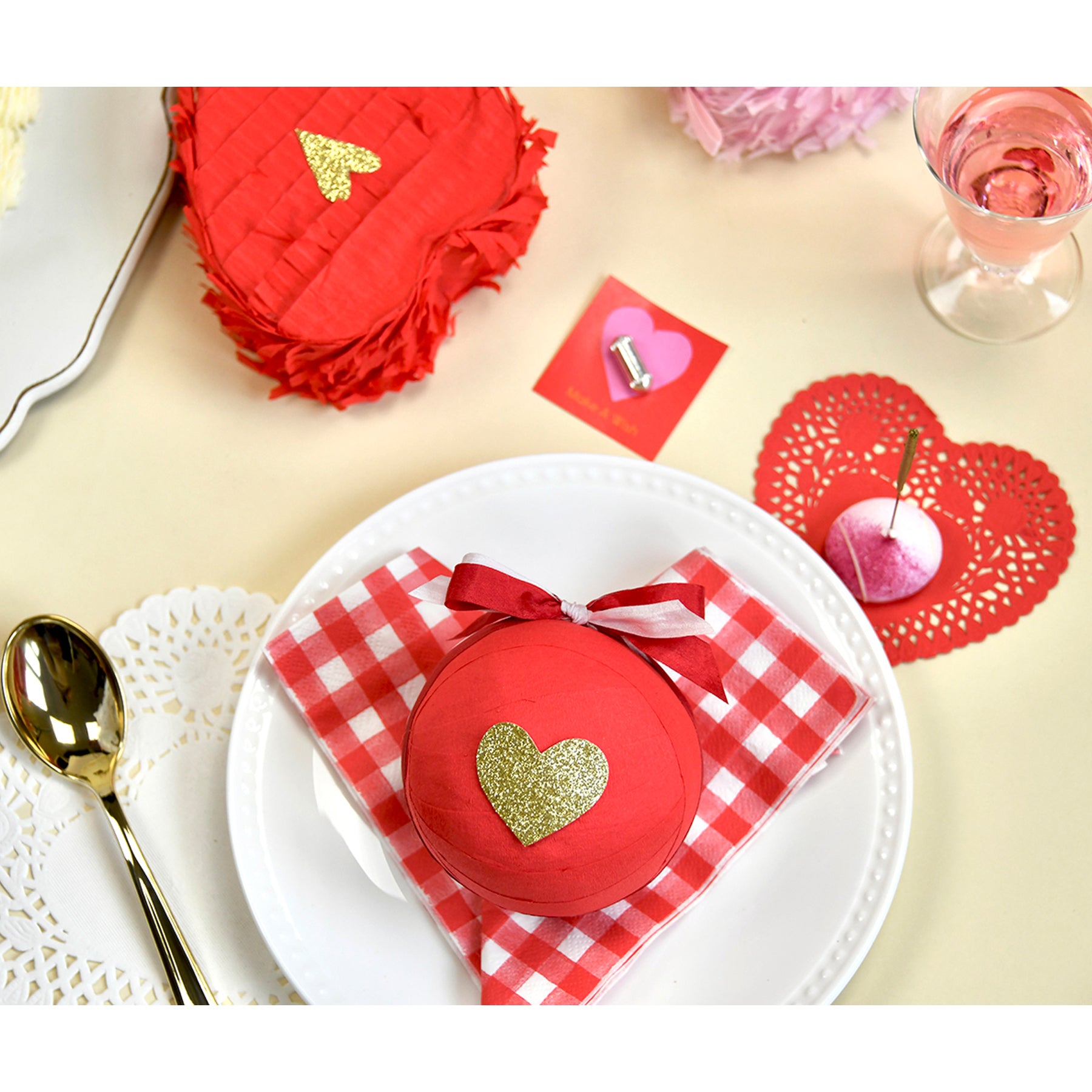 Deluxe Surprise Ball Glitter Heart