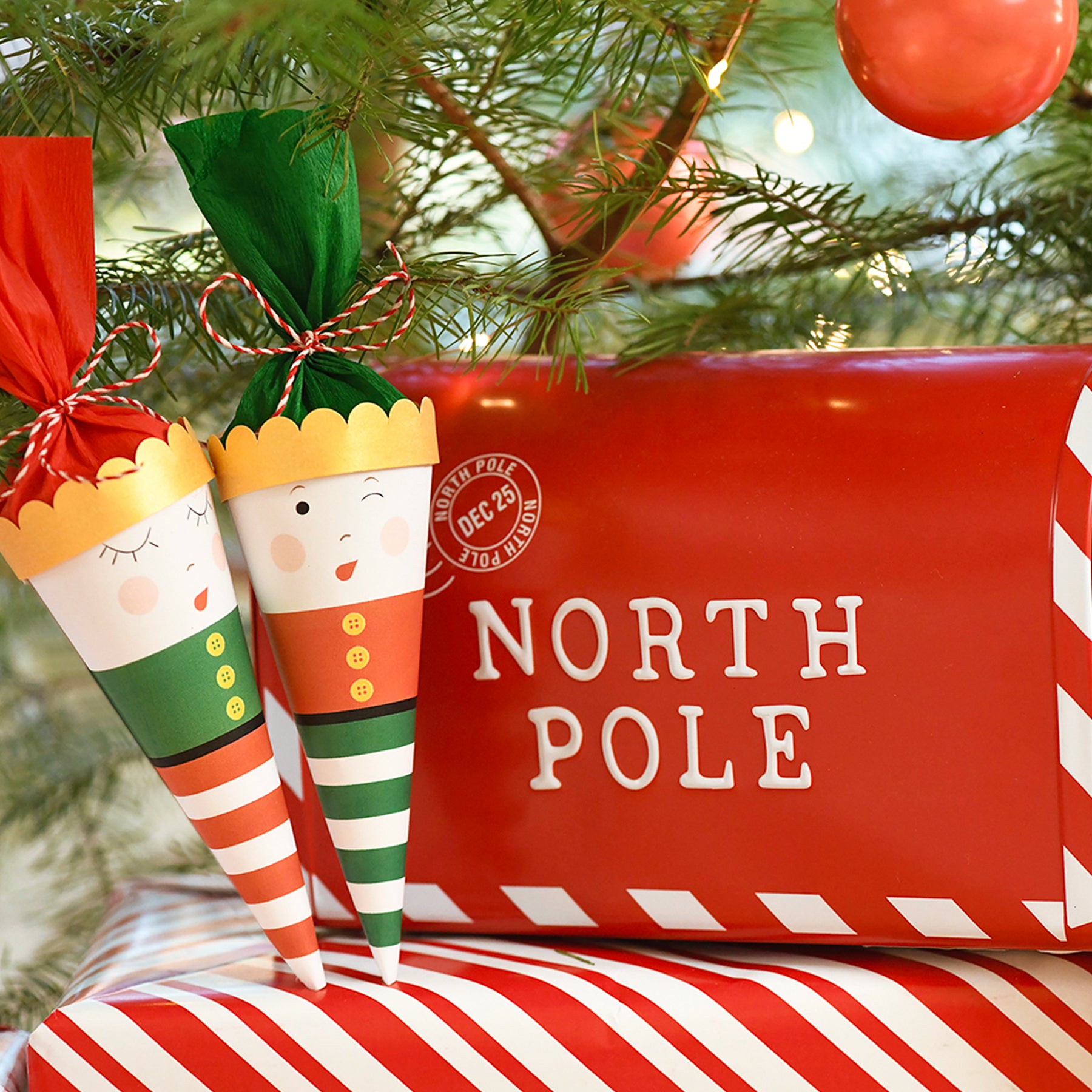 Mini Surprize Cone Mr & Mrs. Elf